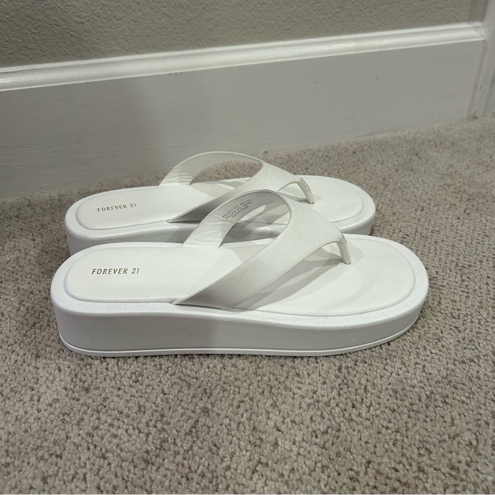 Platform sandals